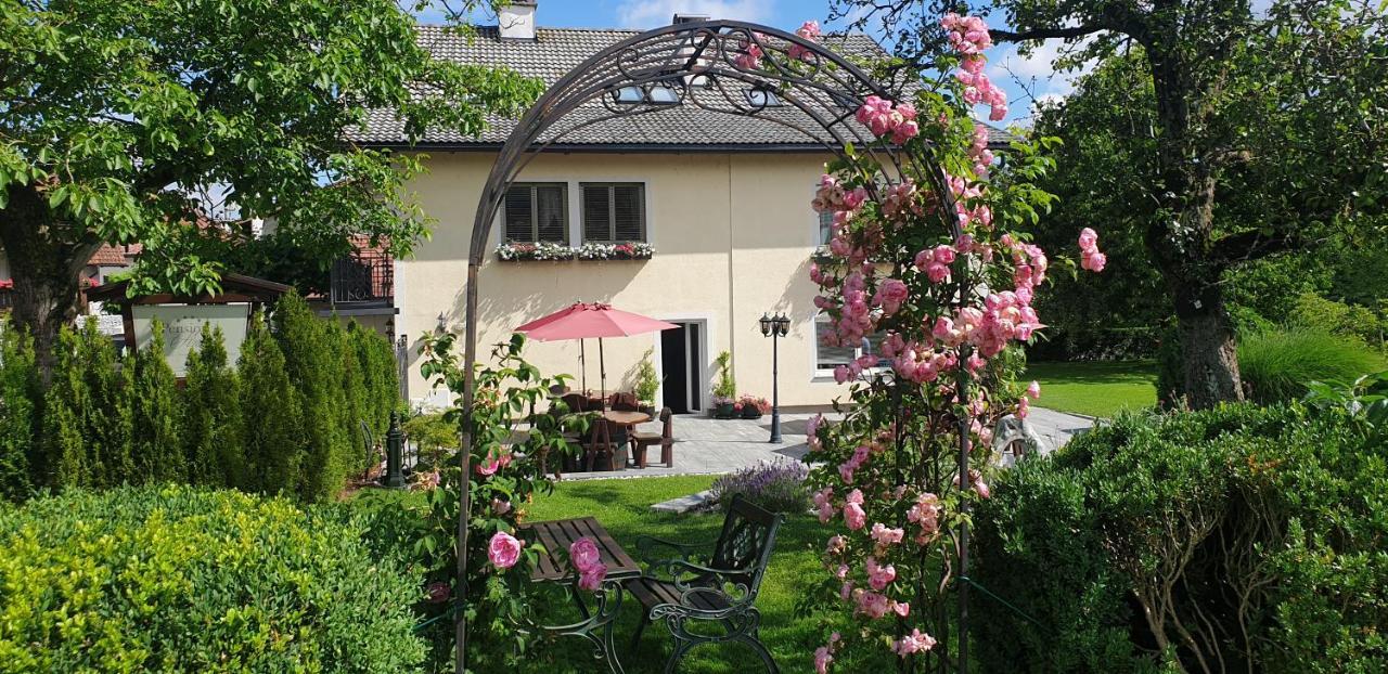 Pension Knoll Schörfling Esterno foto